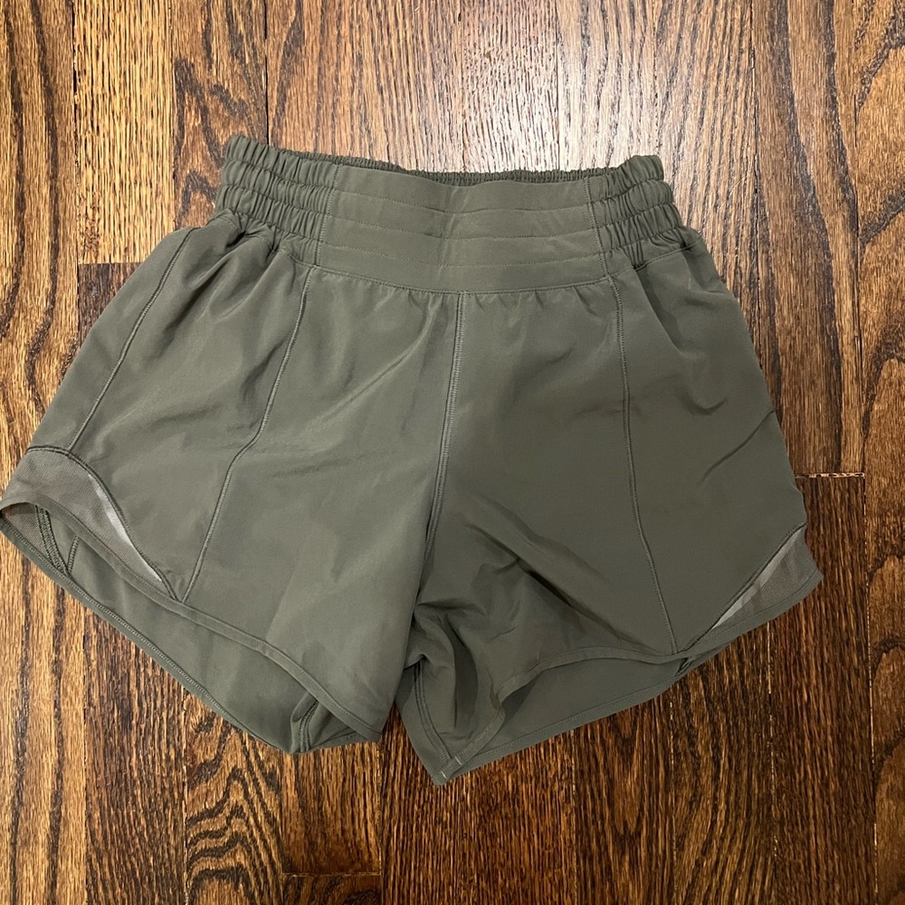 Lululemon Hotty Hot high rise shorts